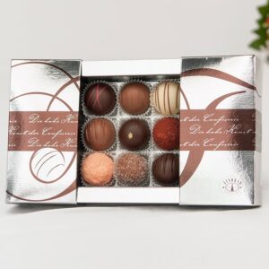 Pralinen-Geschenk Süße Verführung von Konditorei Jindrak – handgemachte Pralinen mit Botschaft in edler Geschenkbox