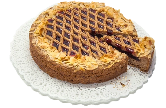 Linzer Torte in the gift carton