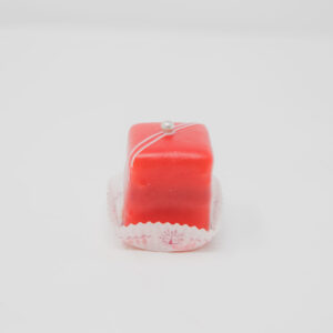 Petit Four Strawberry