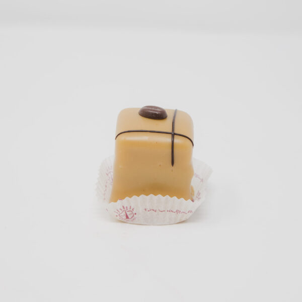 petitefour kaffee scaled